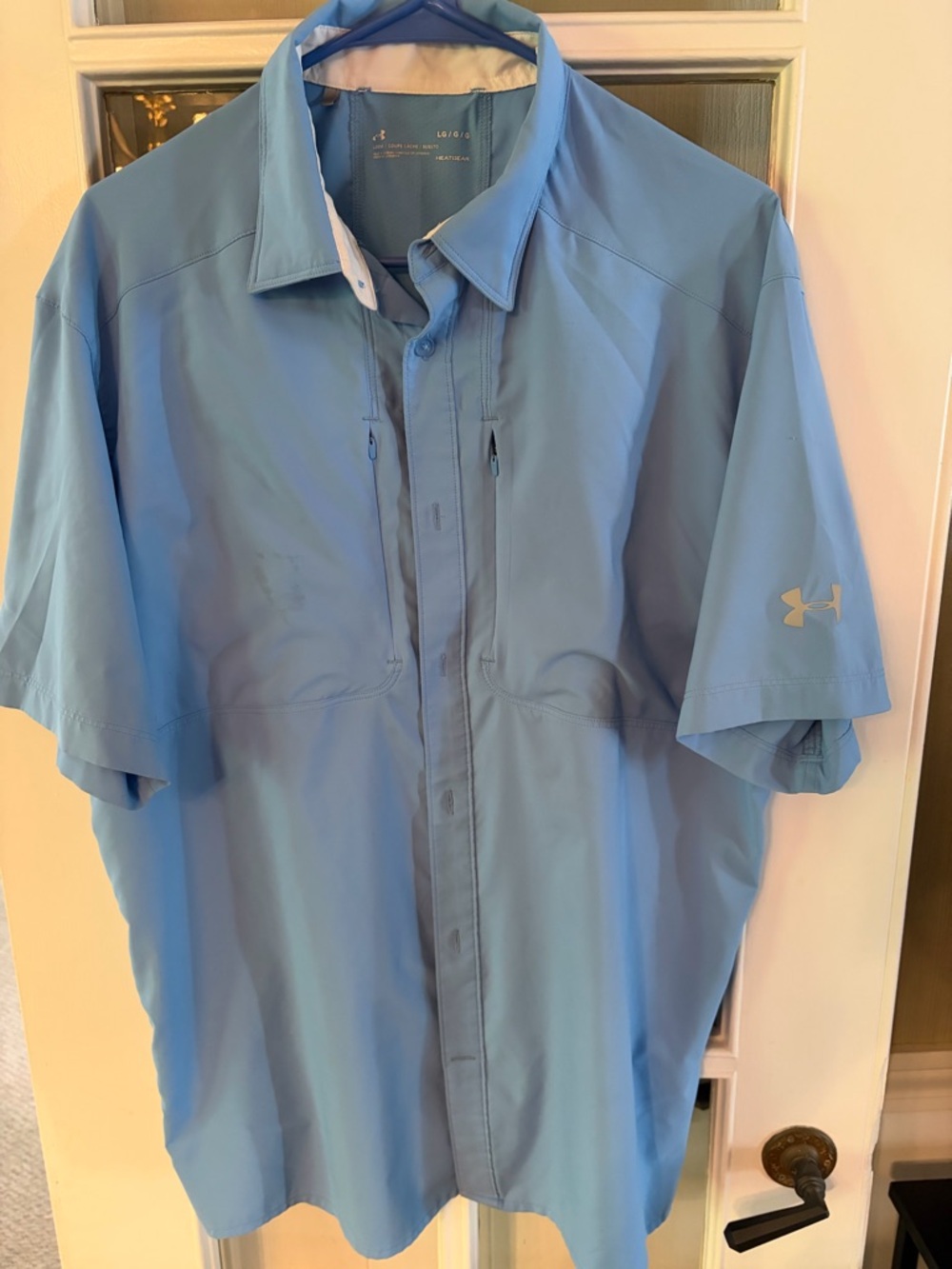 Under Armor heatgear - Men’s Light Blue Casual Button-Down Shirt